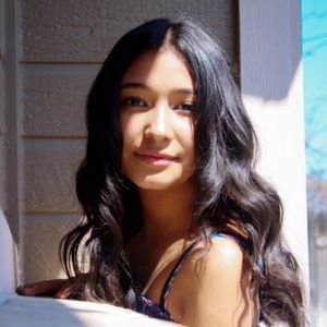 Meet your Posher, Devanie